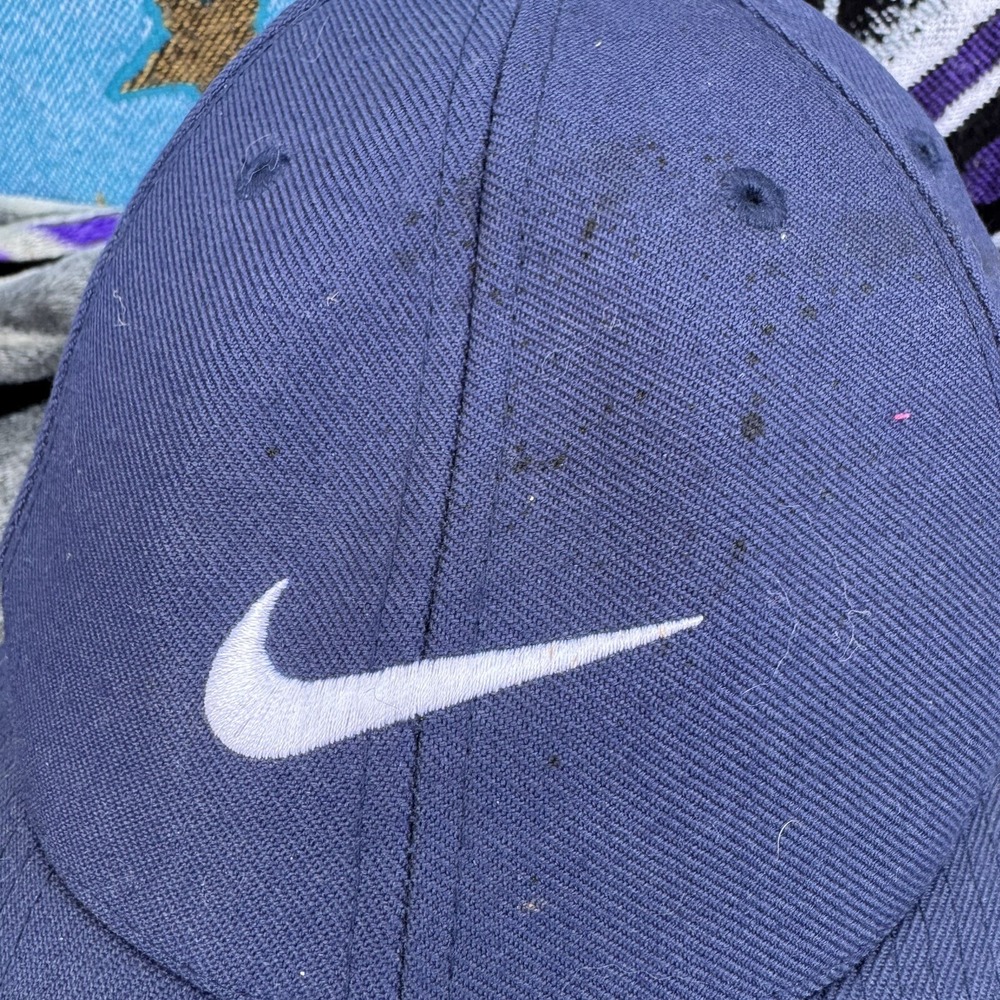 Size 7 1/4 - Nike Hat Strapback Mens Blue White Swoosh Tiger Woods Golf Cap - Picture 2 of 7